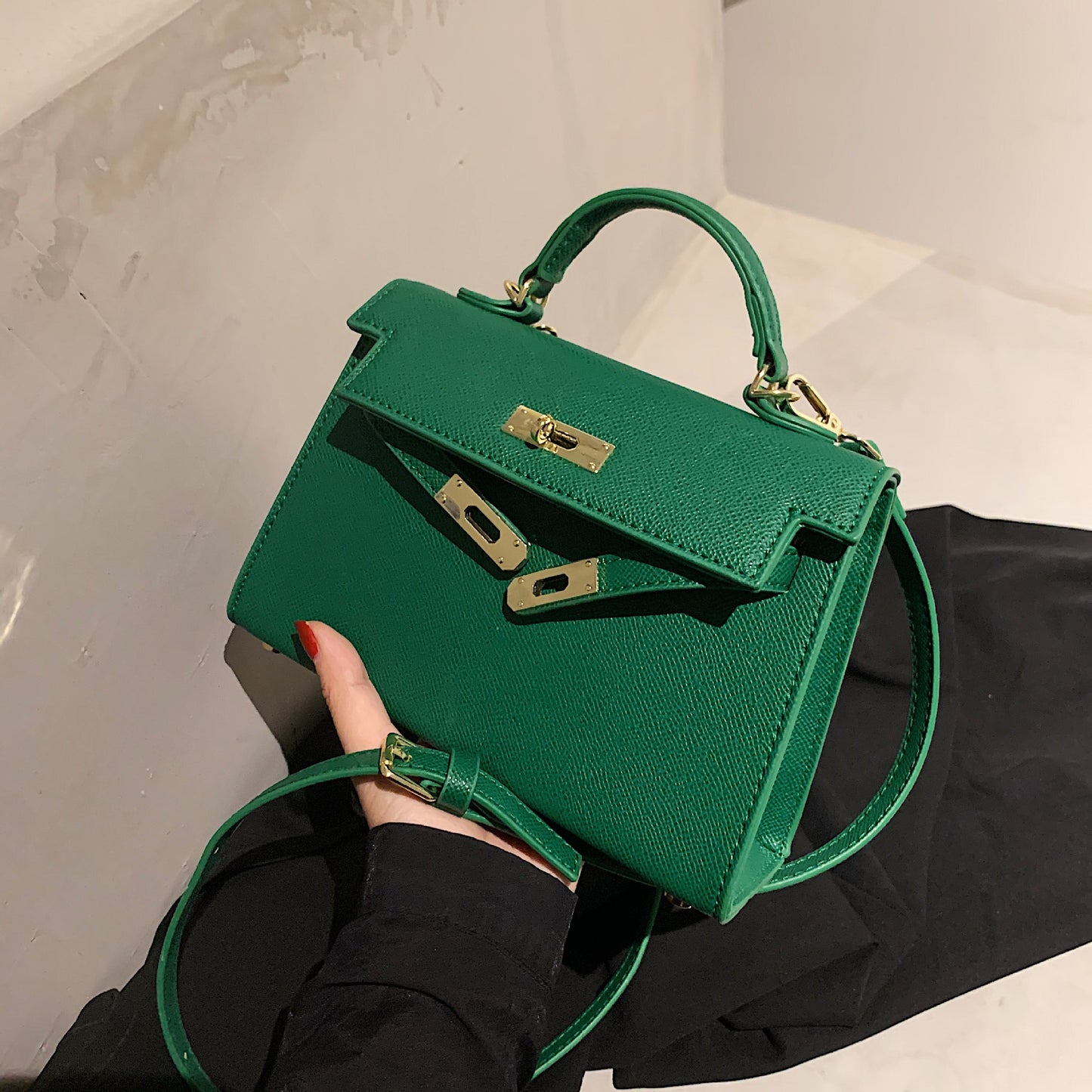 Cross-border high-end texture Kelly bag women's 2025 new classic fashion handbag shoulder bag commuter foreign trade crossbody bag